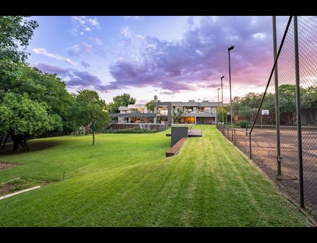 5 BEDROOM HOUSE FOR SALE IN BRYANSTON